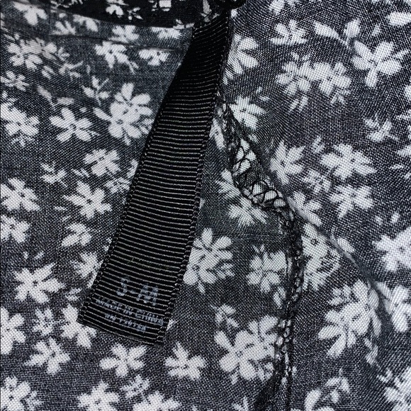 Cardigan 🖤🤍 - Picture 5 of 5